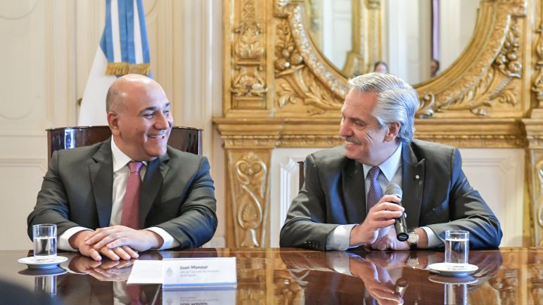 Reunión de Gabinete encabezada por Manzur y Fernández